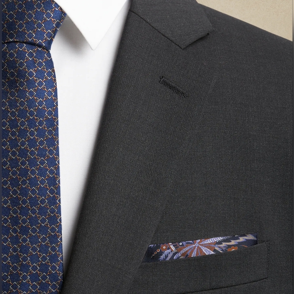 Banana Republic men's 100% silk tie